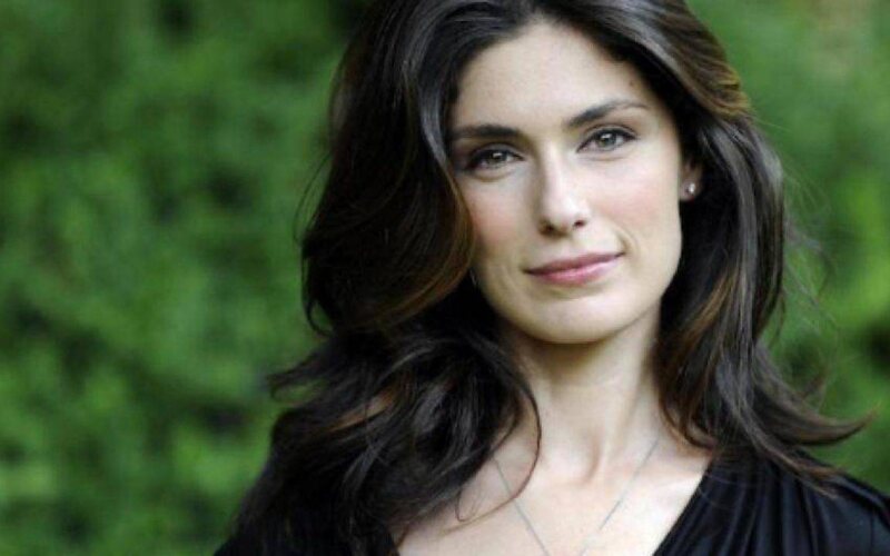 Anna Valle