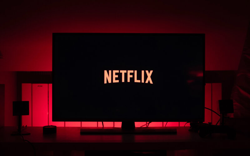 netflix prezzi