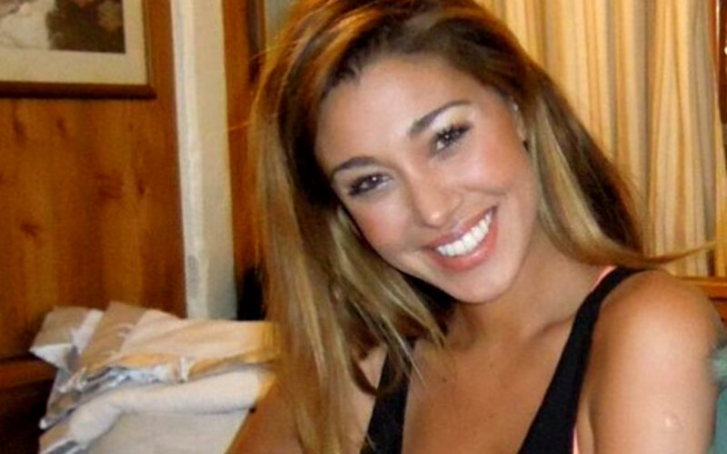 Belen Rodriguez sorridente