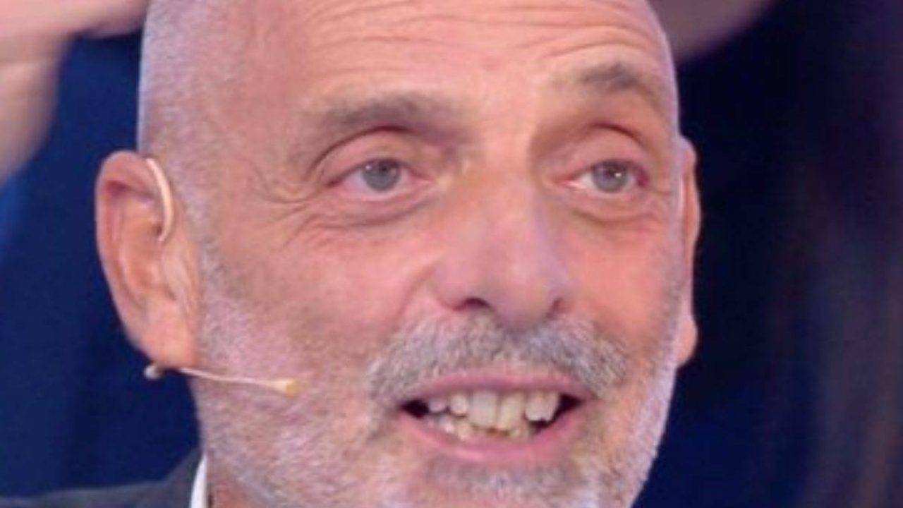 Paolo Brosio si è limitato a ripostare l'annuncio di Maria Elena